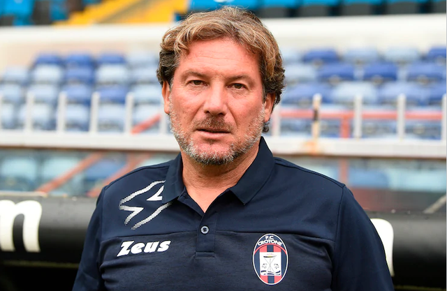 IM体育世界杯2026-克罗托内主场大胜，终结连败颓势